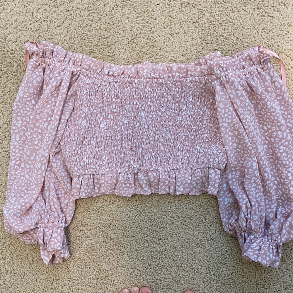 Off the shoulder top size xs